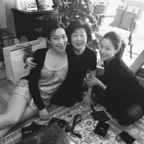 Alicia Yoon's mother and sister